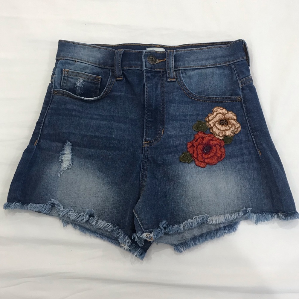 High Rise Rose Embroidered Short